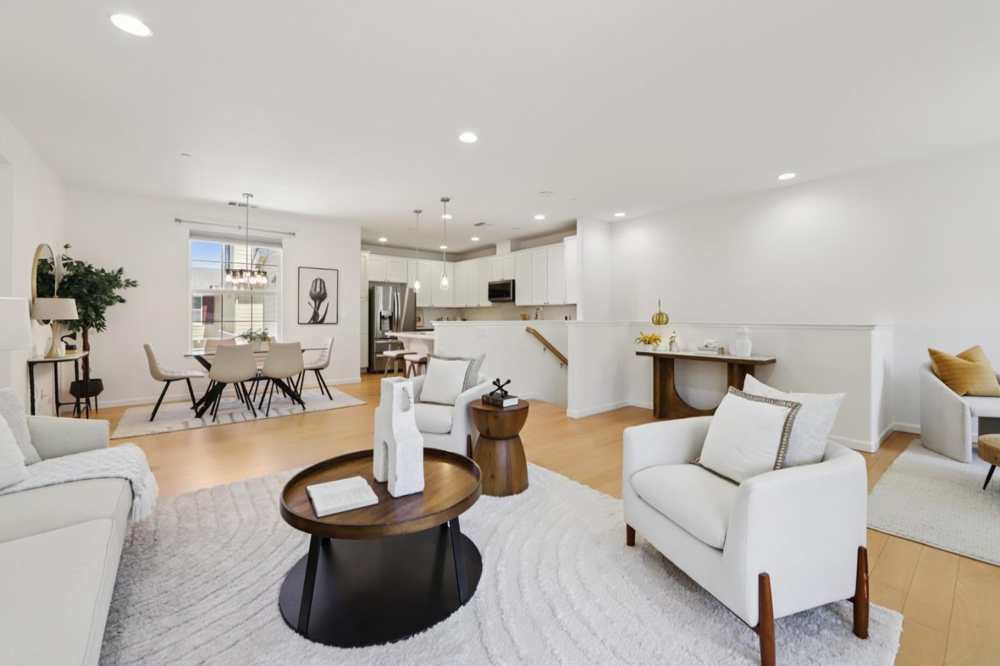 Detail Gallery Image 4 of 49 For 636 Bair Island Rd #312,  Redwood City,  CA 94063 - 2 Beds | 2 Baths