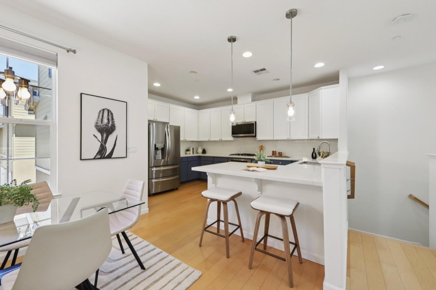 Detail Gallery Image 9 of 49 For 636 Bair Island Rd #312,  Redwood City,  CA 94063 - 2 Beds | 2 Baths