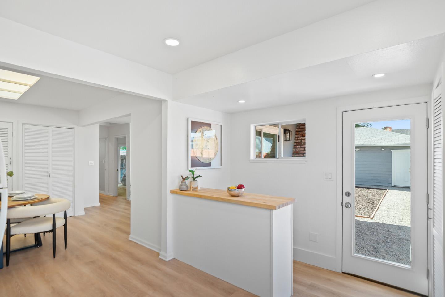 Detail Gallery Image 15 of 29 For 1428 Redwood Ave, Redwood City,  CA 94061 - 3 Beds | 2 Baths