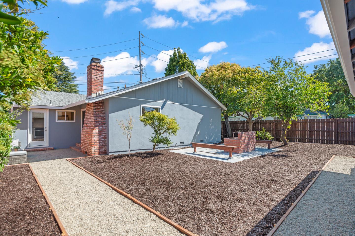 Detail Gallery Image 24 of 29 For 1428 Redwood Ave, Redwood City,  CA 94061 - 3 Beds | 2 Baths