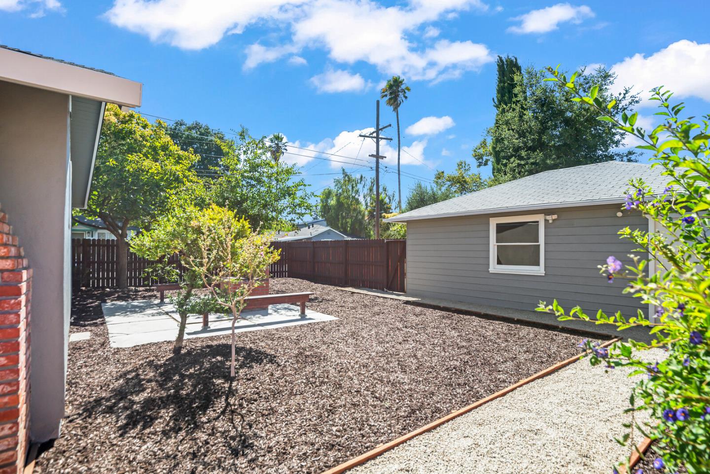 Detail Gallery Image 26 of 29 For 1428 Redwood Ave, Redwood City,  CA 94061 - 3 Beds | 2 Baths