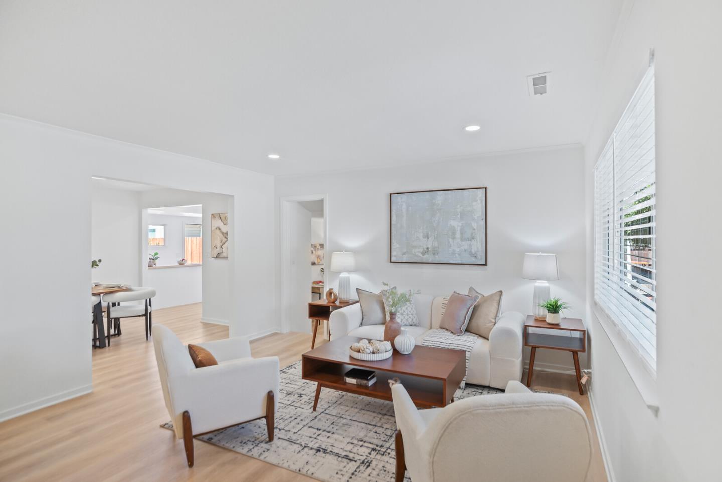 Detail Gallery Image 3 of 29 For 1428 Redwood Ave, Redwood City,  CA 94061 - 3 Beds | 2 Baths