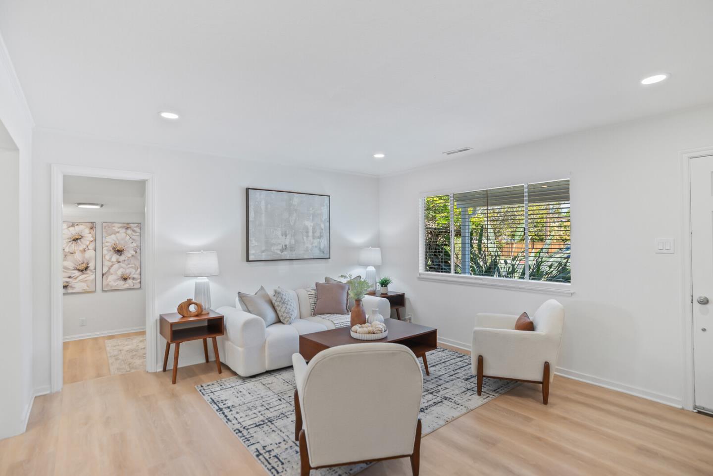 Detail Gallery Image 4 of 29 For 1428 Redwood Ave, Redwood City,  CA 94061 - 3 Beds | 2 Baths