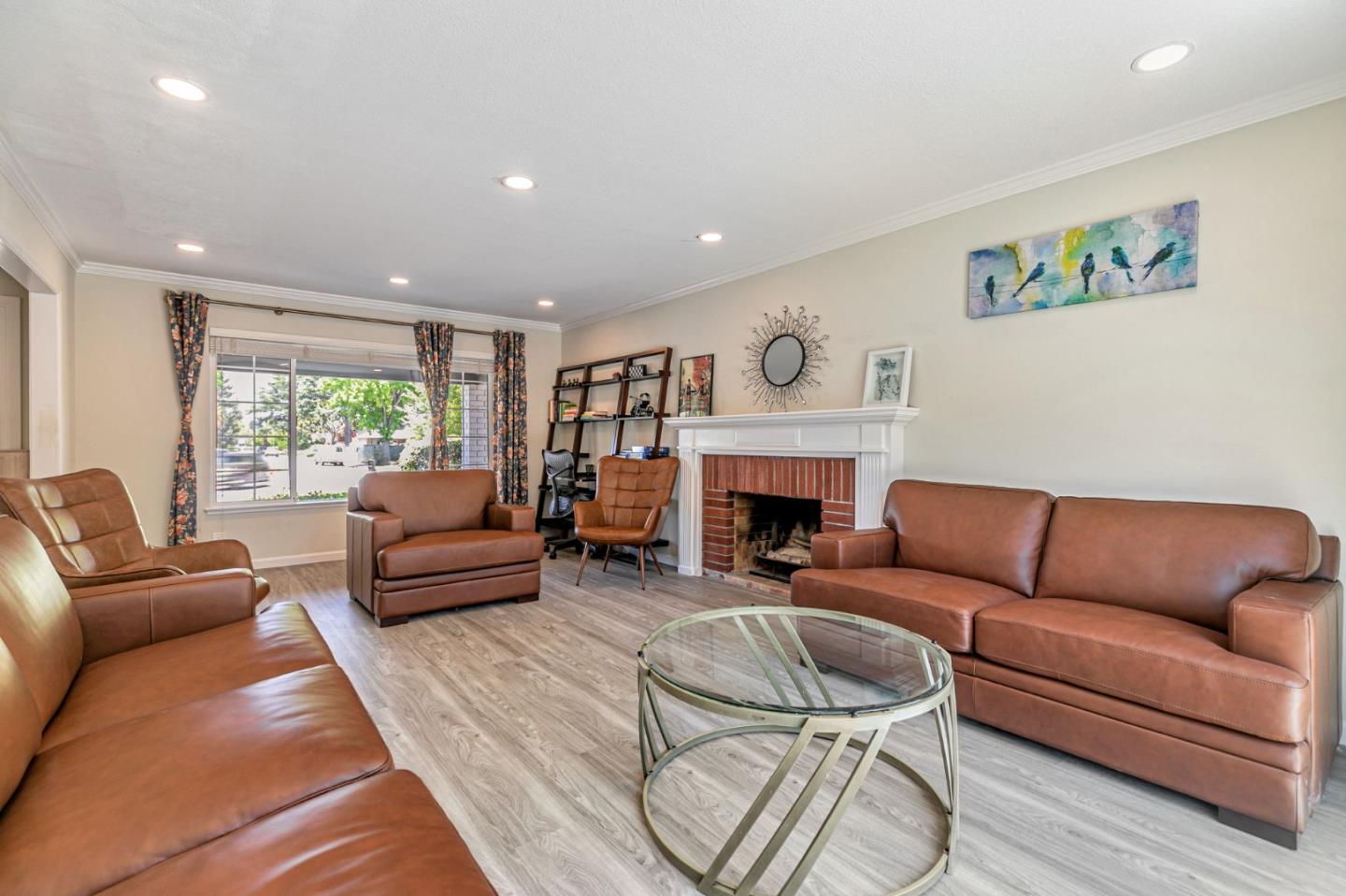 Detail Gallery Image 16 of 65 For 2739 Saint Giles Ln, Mountain View,  CA 94040 - 4 Beds | 2/1 Baths