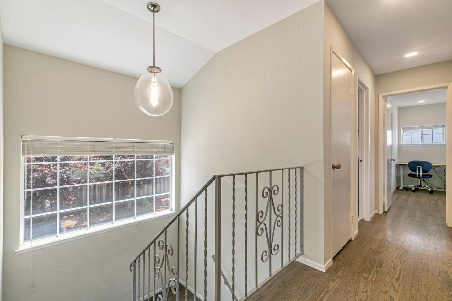Detail Gallery Image 34 of 65 For 2739 Saint Giles Ln, Mountain View,  CA 94040 - 4 Beds | 2/1 Baths