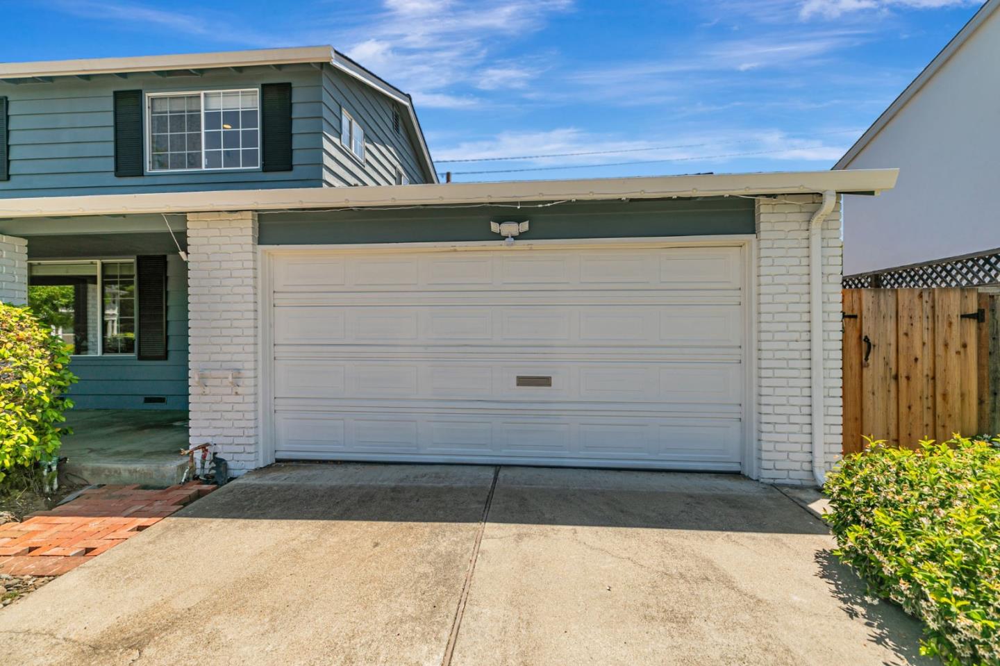Detail Gallery Image 4 of 65 For 2739 Saint Giles Ln, Mountain View,  CA 94040 - 4 Beds | 2/1 Baths