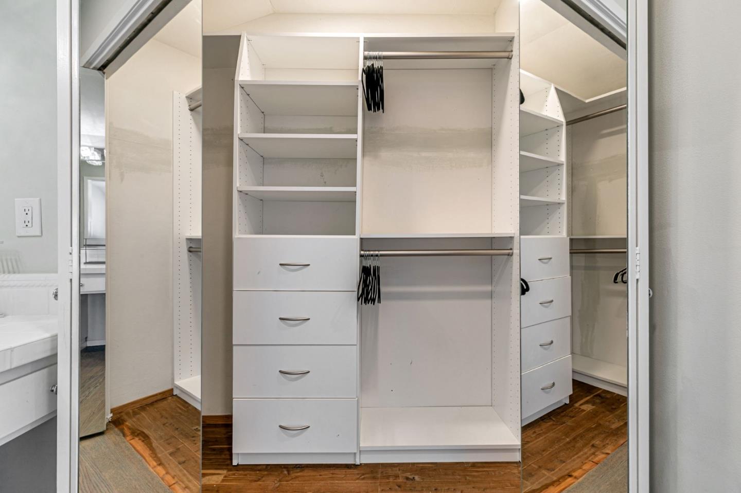 Detail Gallery Image 43 of 65 For 2739 Saint Giles Ln, Mountain View,  CA 94040 - 4 Beds | 2/1 Baths