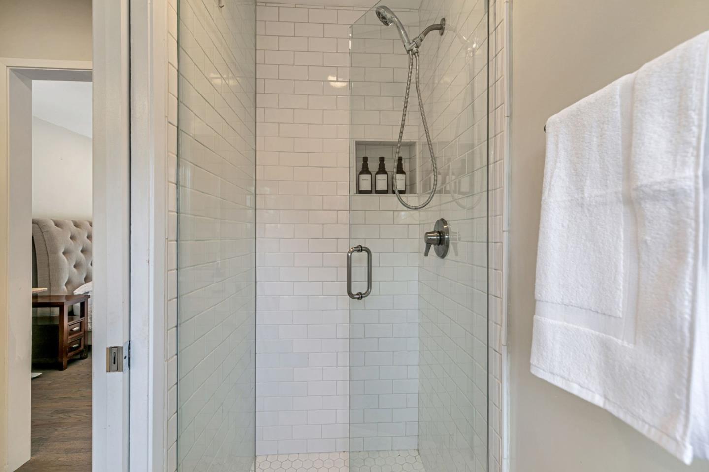 Detail Gallery Image 48 of 65 For 2739 Saint Giles Ln, Mountain View,  CA 94040 - 4 Beds | 2/1 Baths