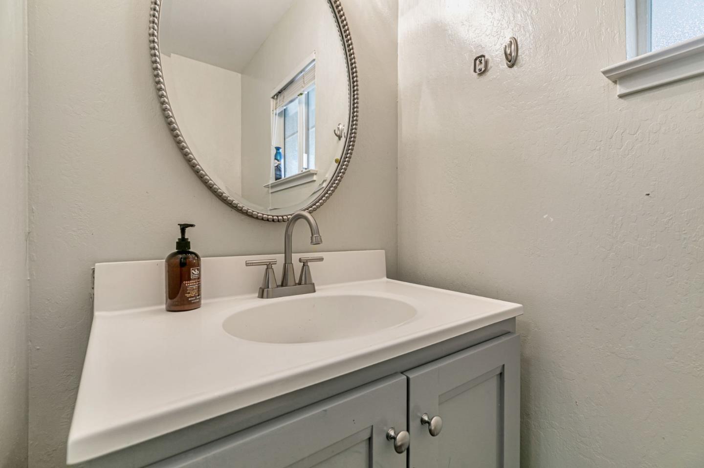 Detail Gallery Image 50 of 65 For 2739 Saint Giles Ln, Mountain View,  CA 94040 - 4 Beds | 2/1 Baths