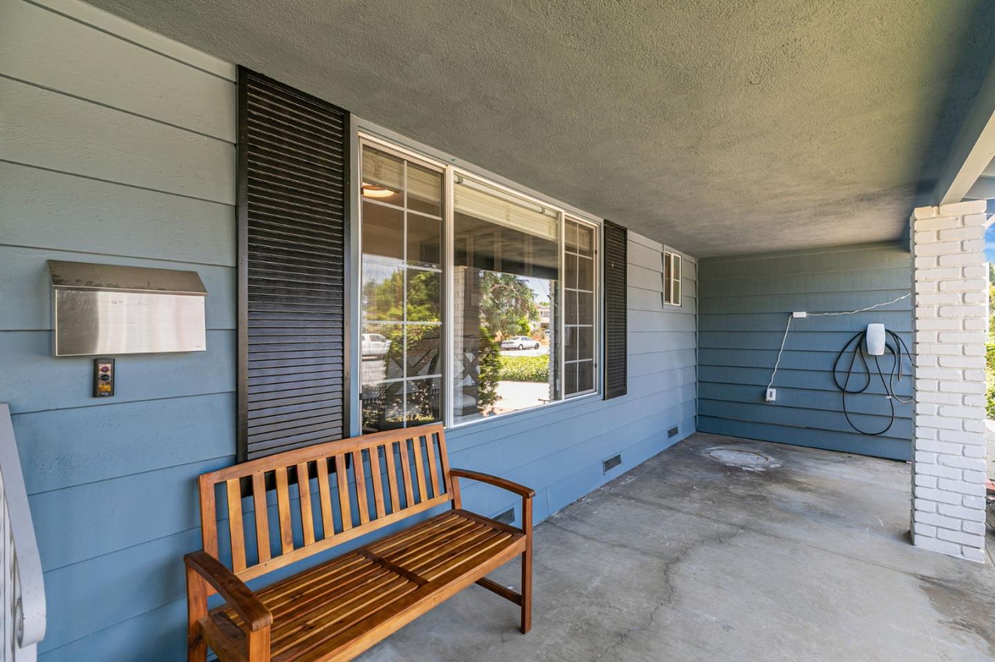 Detail Gallery Image 6 of 65 For 2739 Saint Giles Ln, Mountain View,  CA 94040 - 4 Beds | 2/1 Baths