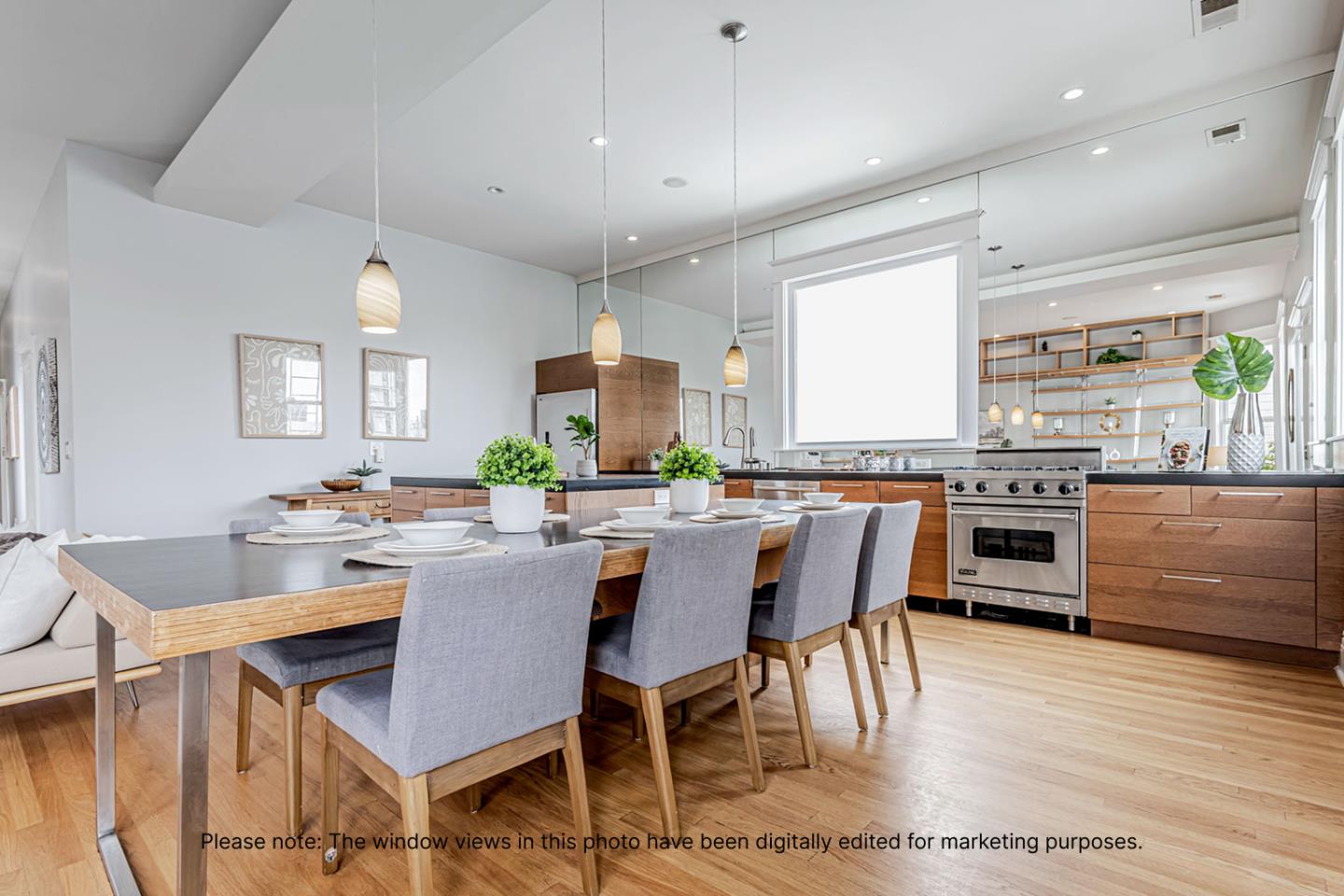 Detail Gallery Image 12 of 41 For 473 South Van Ness Ave, San Francisco,  CA 94103 - 4 Beds | 3 Baths