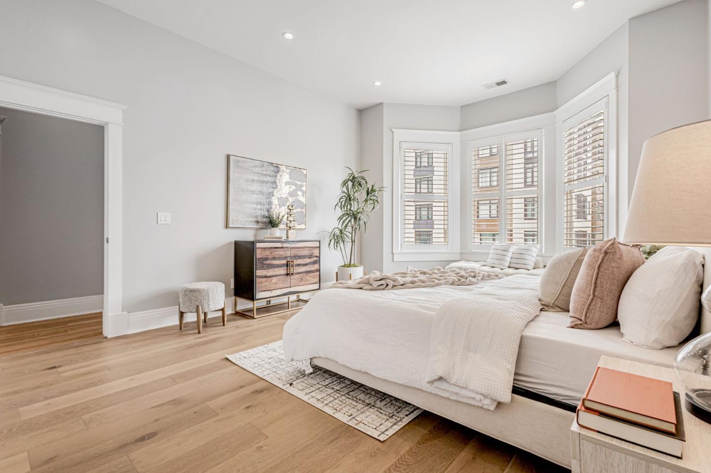 Detail Gallery Image 17 of 41 For 473 South Van Ness Ave, San Francisco,  CA 94103 - 4 Beds | 3 Baths
