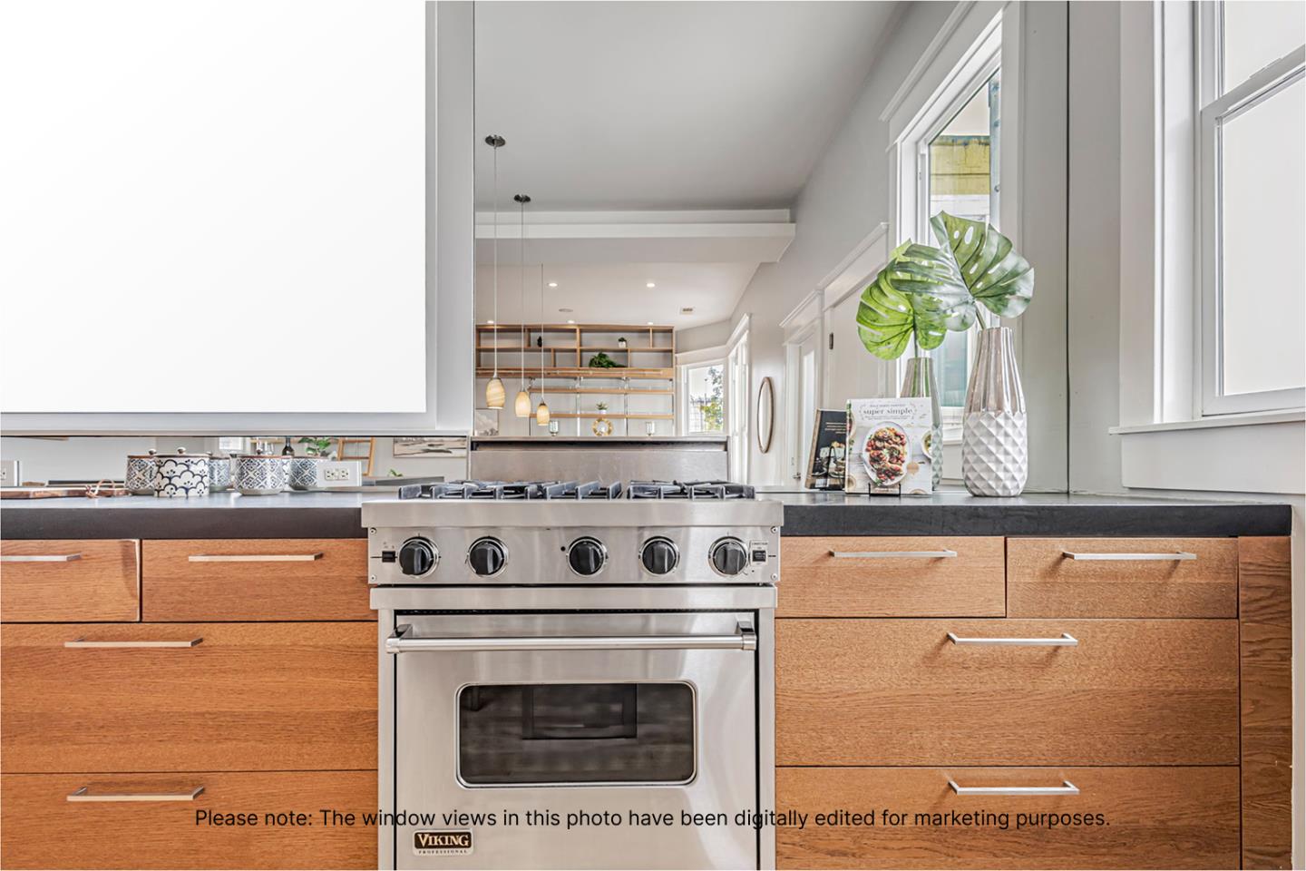 Detail Gallery Image 7 of 41 For 473 South Van Ness Ave, San Francisco,  CA 94103 - 4 Beds | 3 Baths