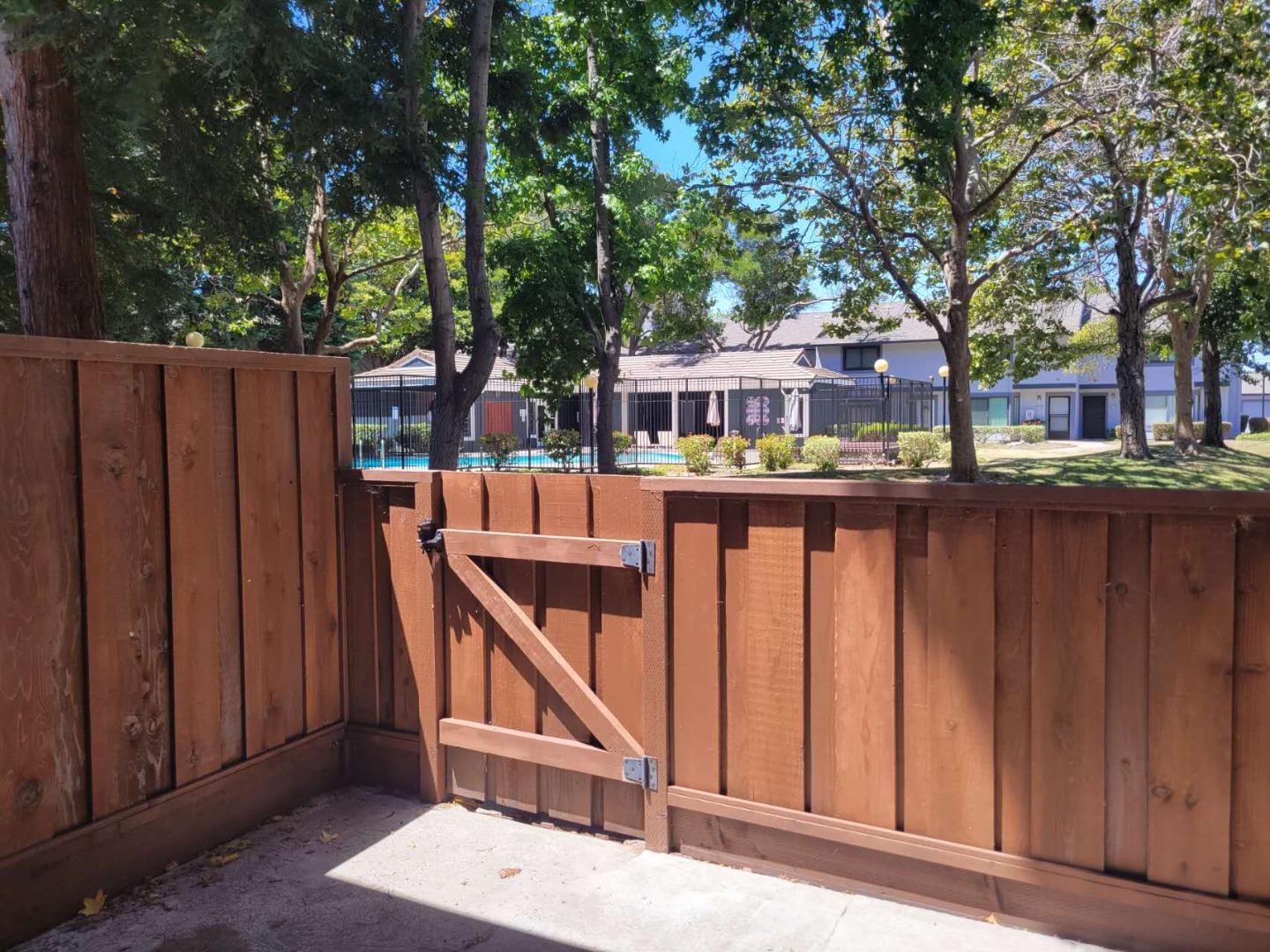 Detail Gallery Image 27 of 39 For 6125 Thornton Ave a,  Newark,  CA 94560 - 2 Beds | 2/1 Baths