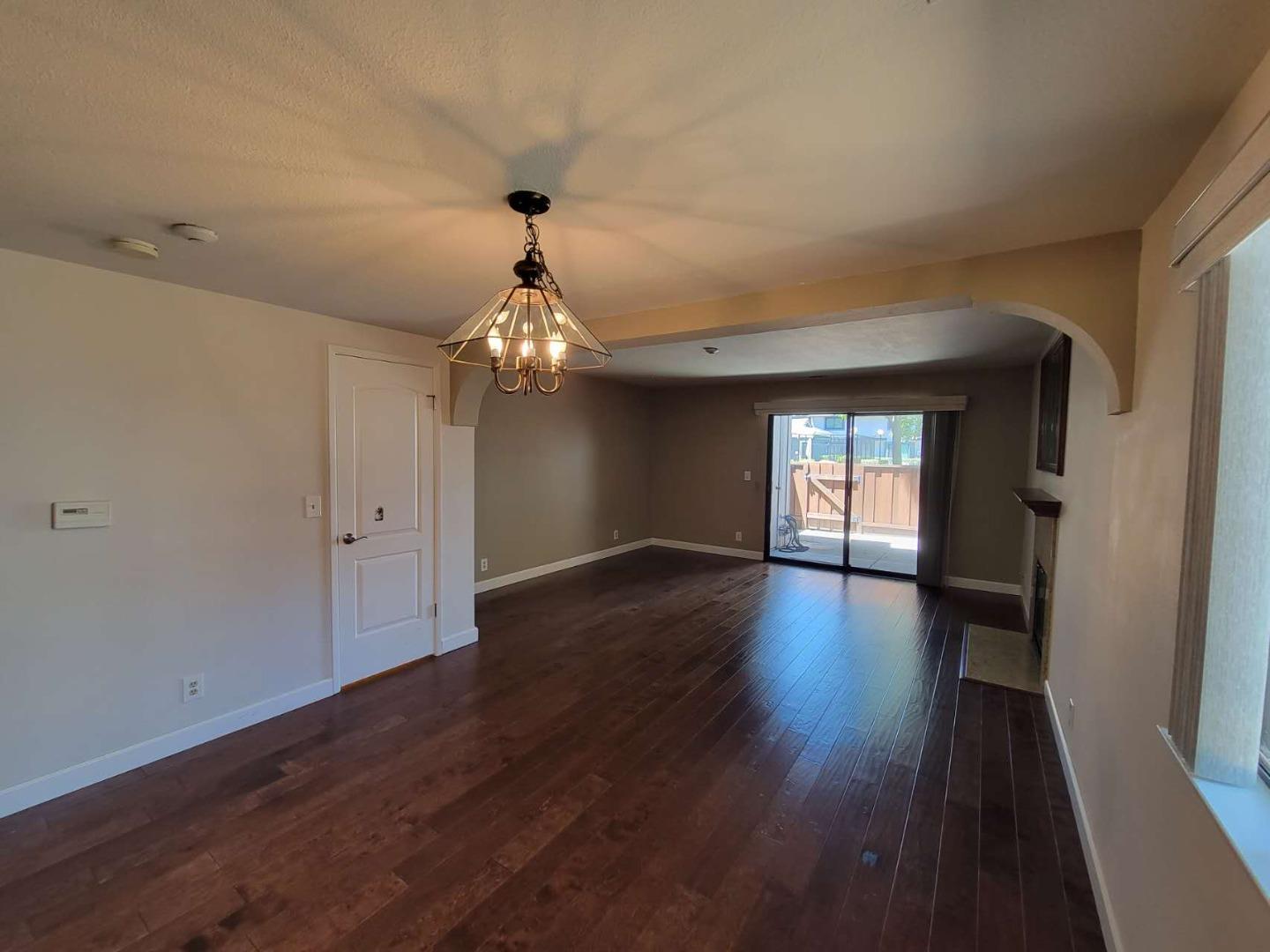 Detail Gallery Image 3 of 39 For 6125 Thornton Ave a,  Newark,  CA 94560 - 2 Beds | 2/1 Baths