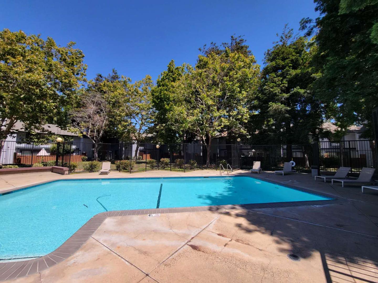 Detail Gallery Image 38 of 39 For 6125 Thornton Ave a,  Newark,  CA 94560 - 2 Beds | 2/1 Baths