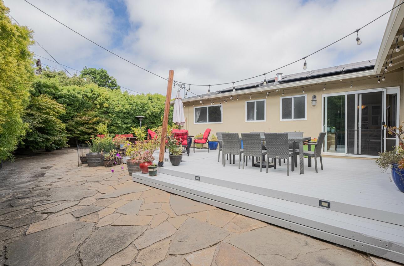 Detail Gallery Image 12 of 14 For 715 via Maria, Salinas,  CA 93901 - 3 Beds | 2 Baths