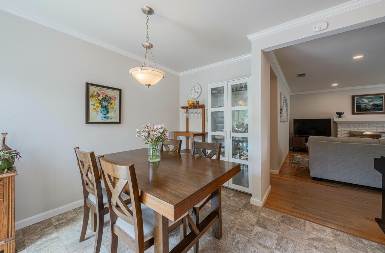 Detail Gallery Image 6 of 14 For 715 via Maria, Salinas,  CA 93901 - 3 Beds | 2 Baths