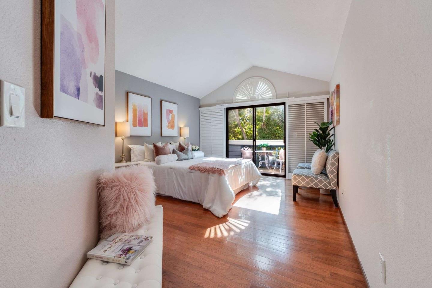 Detail Gallery Image 20 of 29 For 418 Mountain Laurel Ct, Mountain View,  CA 94043 - 2 Beds | 2/1 Baths