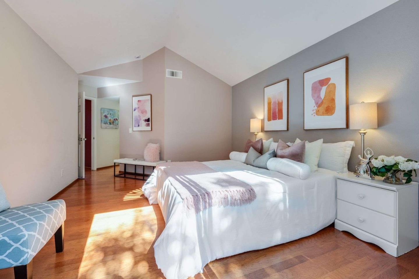 Detail Gallery Image 22 of 29 For 418 Mountain Laurel Ct, Mountain View,  CA 94043 - 2 Beds | 2/1 Baths