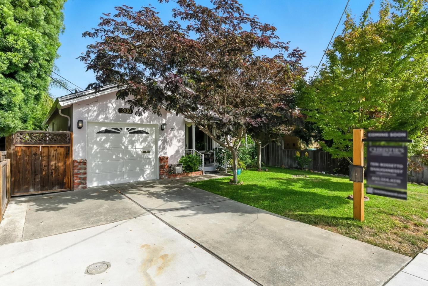 Detail Gallery Image 2 of 35 For 1300 Howard Ave, San Carlos,  CA 94070 - 2 Beds | 1 Baths