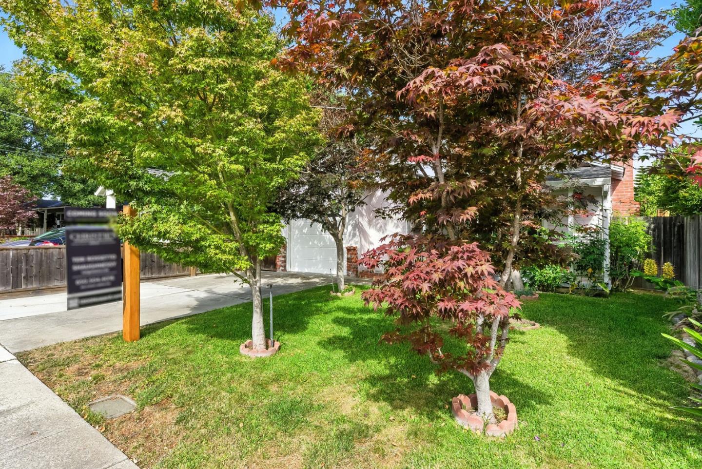Detail Gallery Image 3 of 35 For 1300 Howard Ave, San Carlos,  CA 94070 - 2 Beds | 1 Baths
