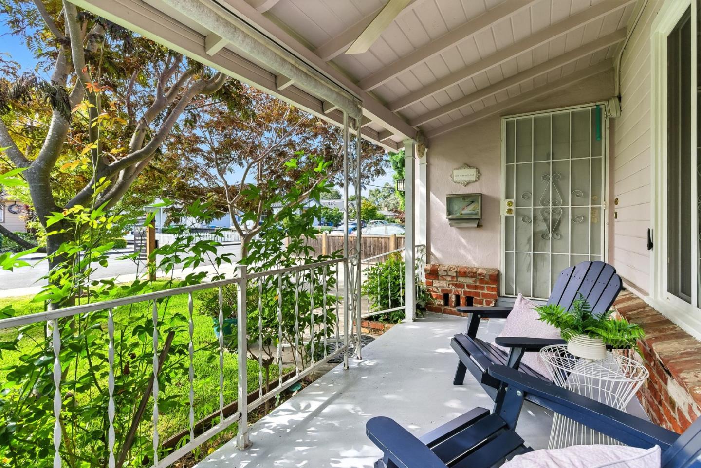 Detail Gallery Image 4 of 35 For 1300 Howard Ave, San Carlos,  CA 94070 - 2 Beds | 1 Baths