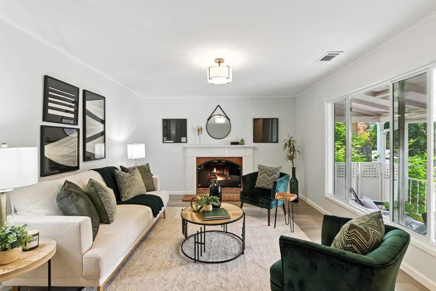 Detail Gallery Image 6 of 35 For 1300 Howard Ave, San Carlos,  CA 94070 - 2 Beds | 1 Baths
