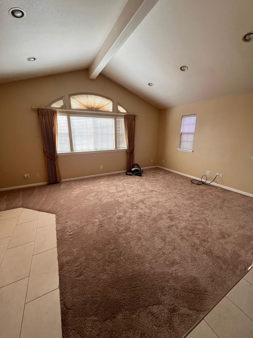 Detail Gallery Image 16 of 39 For 2488 Shilshone Cir, San Jose,  CA 95121 - 3 Beds | 2 Baths