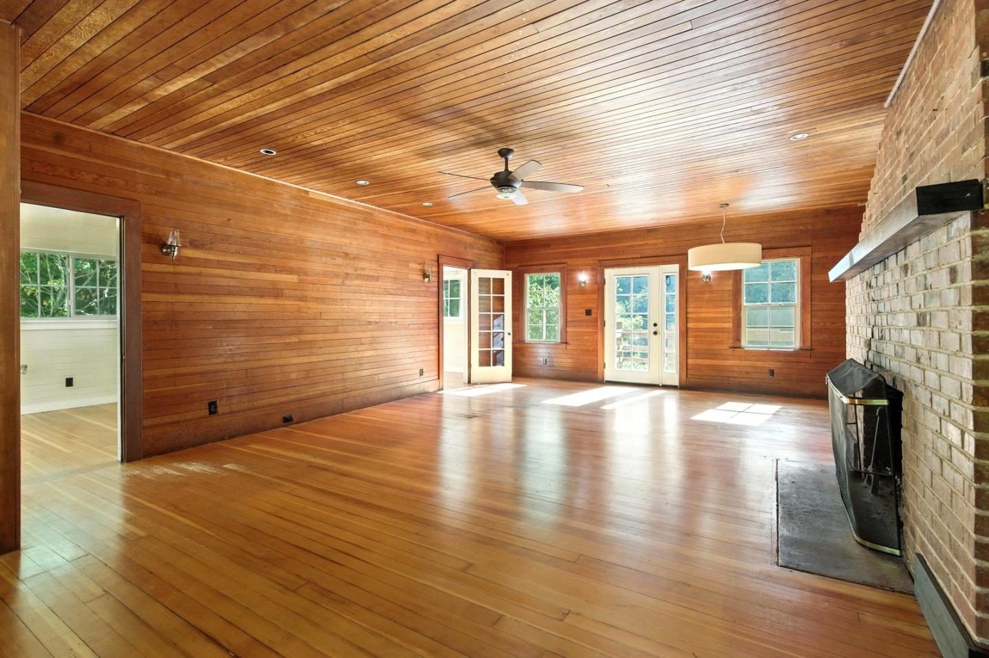 Detail Gallery Image 4 of 20 For 27586 Moody Rd, Los Altos Hills,  CA 94022 - 3 Beds | 2 Baths