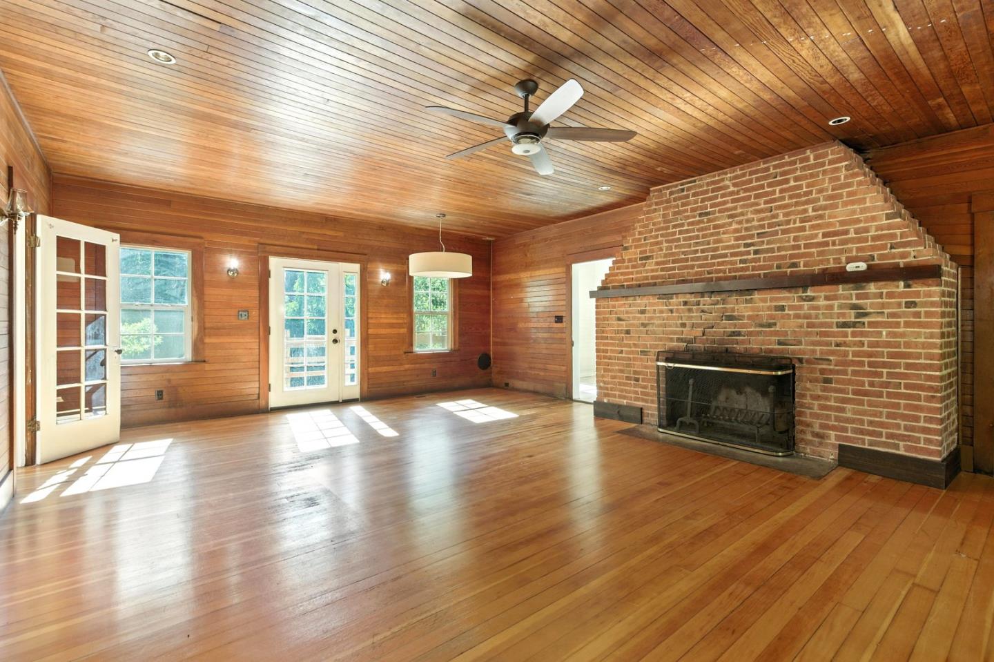 Detail Gallery Image 5 of 20 For 27586 Moody Rd, Los Altos Hills,  CA 94022 - 3 Beds | 2 Baths