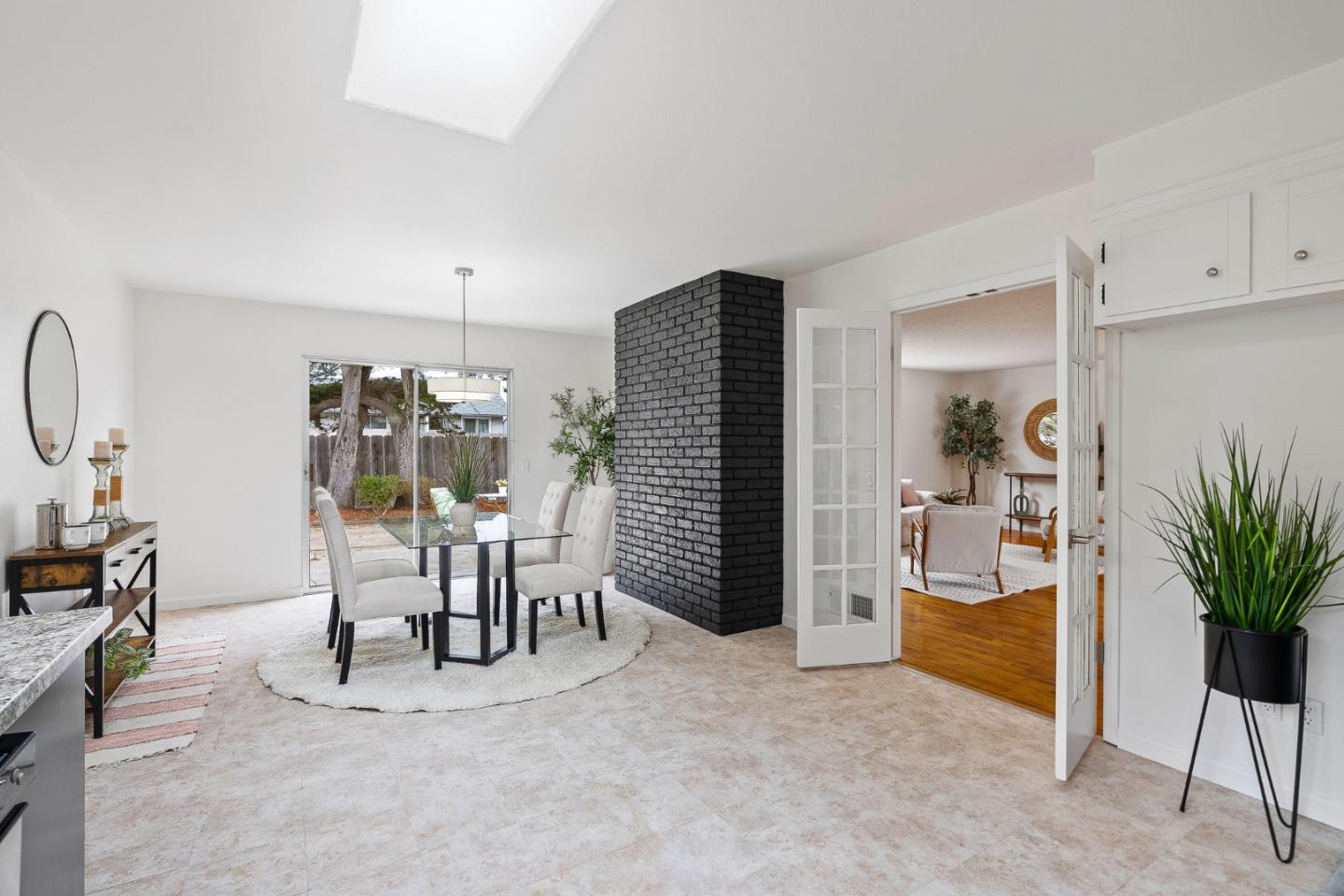 Detail Gallery Image 21 of 38 For 274 Cosky Dr, Marina,  CA 93933 - 3 Beds | 2 Baths