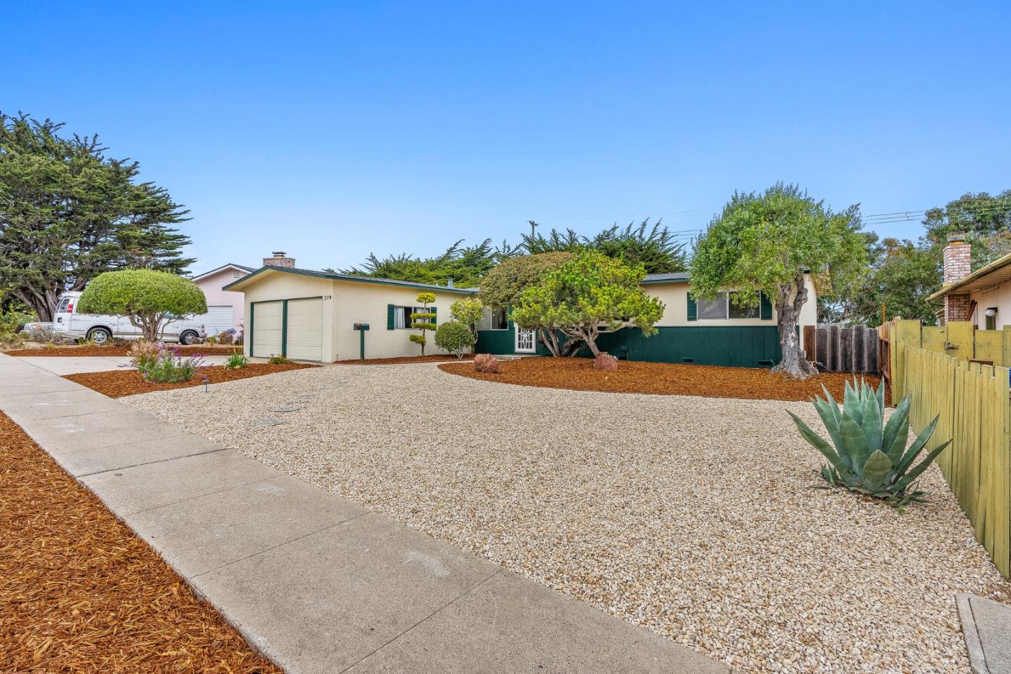 Detail Gallery Image 27 of 38 For 274 Cosky Dr, Marina,  CA 93933 - 3 Beds | 2 Baths