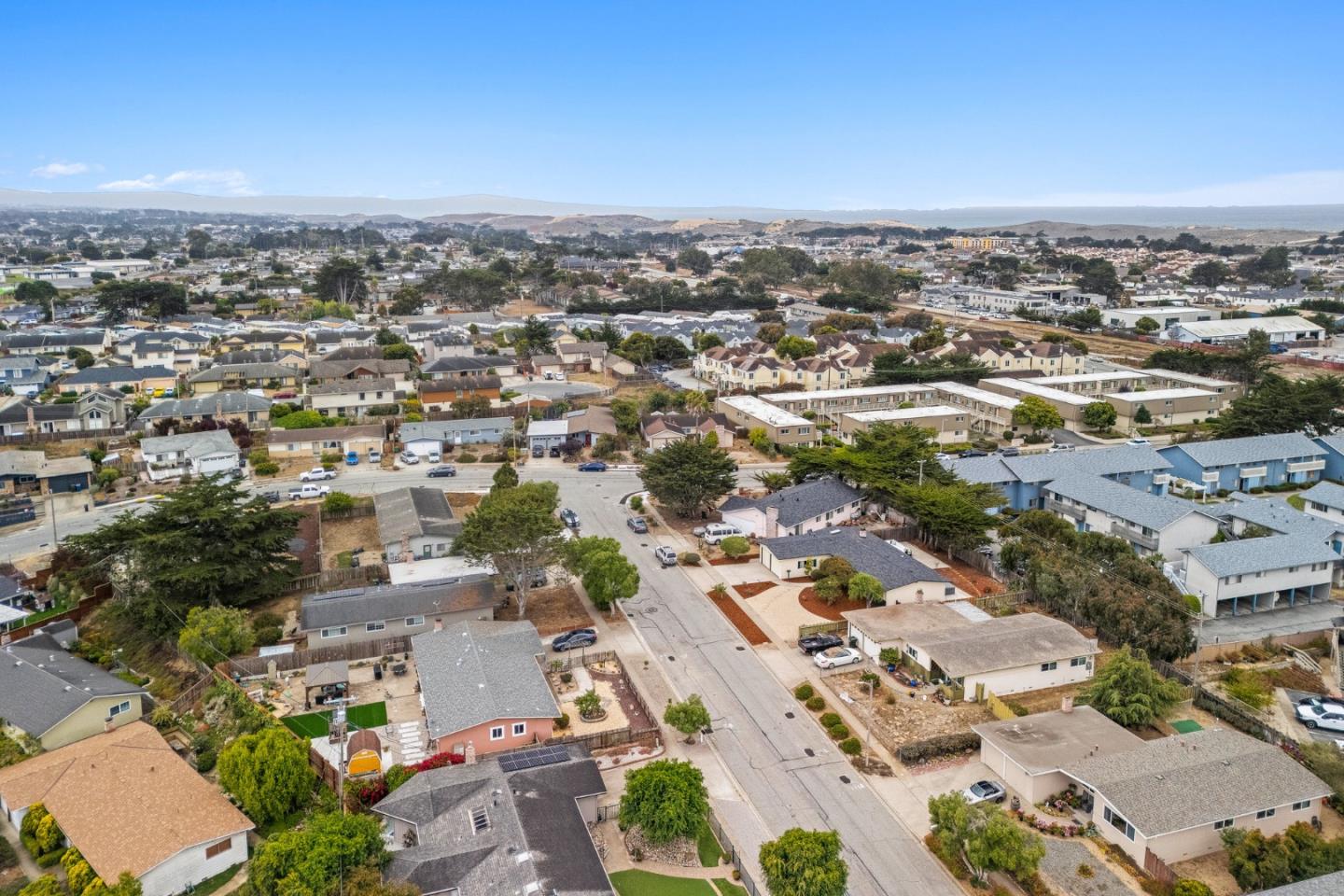 Detail Gallery Image 34 of 38 For 274 Cosky Dr, Marina,  CA 93933 - 3 Beds | 2 Baths