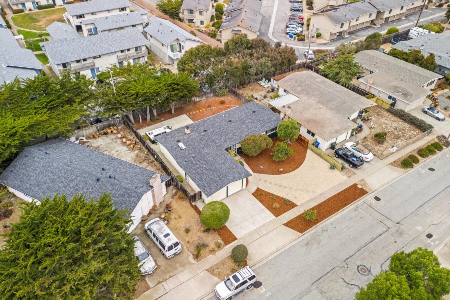 Detail Gallery Image 35 of 38 For 274 Cosky Dr, Marina,  CA 93933 - 3 Beds | 2 Baths