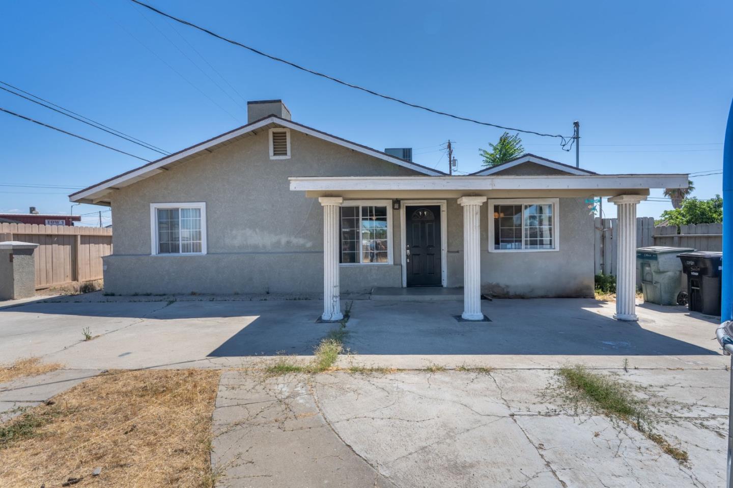 Detail Gallery Image 1 of 25 For 3600 Spruce Ave, Ceres,  CA 95307 - 4 Beds | 2/1 Baths