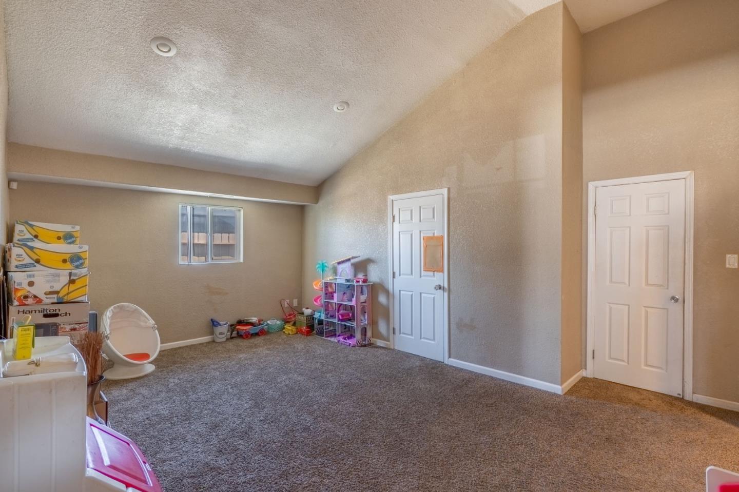 Detail Gallery Image 12 of 25 For 3600 Spruce Ave, Ceres,  CA 95307 - 4 Beds | 2/1 Baths