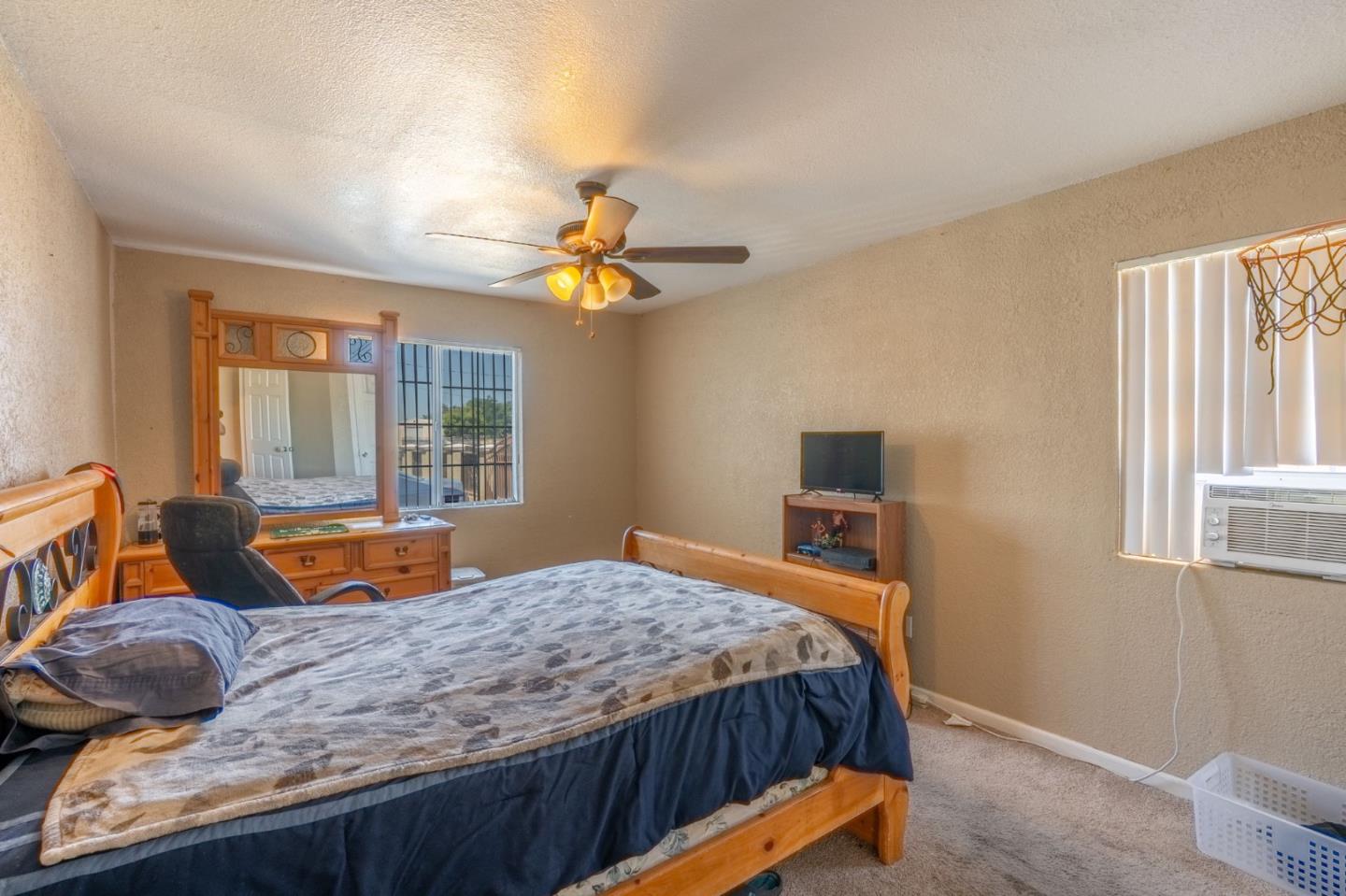 Detail Gallery Image 16 of 25 For 3600 Spruce Ave, Ceres,  CA 95307 - 4 Beds | 2/1 Baths
