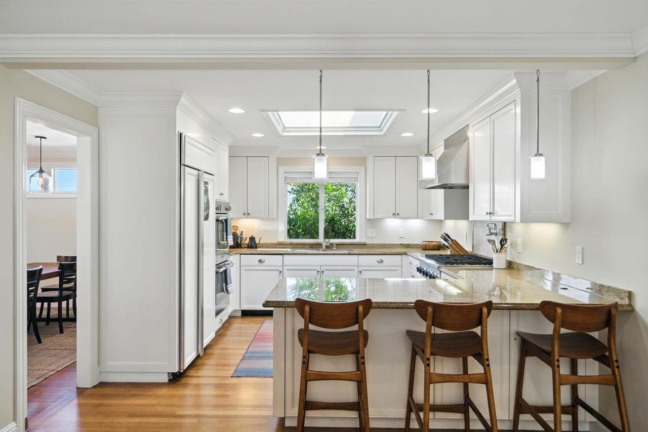 Detail Gallery Image 13 of 59 For 3 Northview Way, Redwood City,  CA 94062 - 3 Beds | 2 Baths