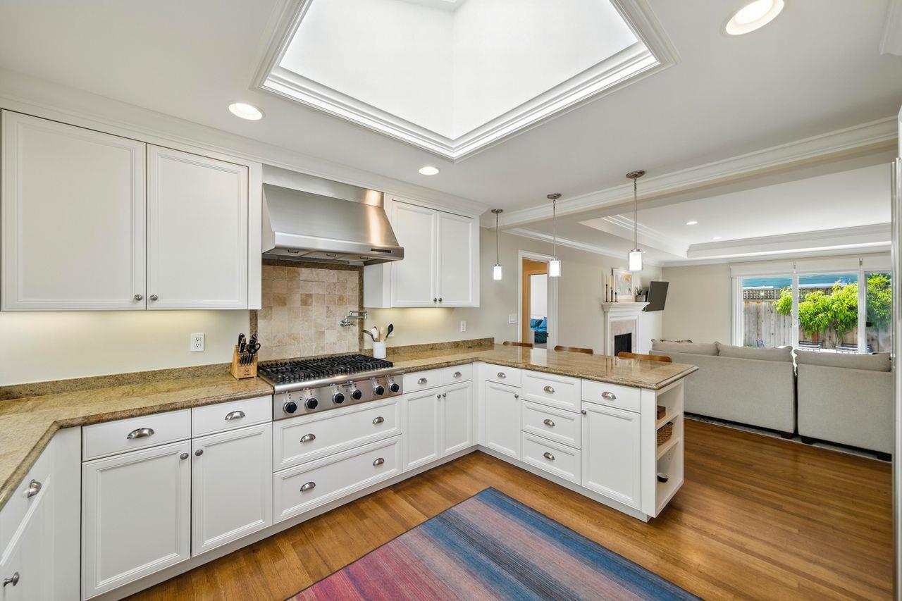 Detail Gallery Image 18 of 59 For 3 Northview Way, Redwood City,  CA 94062 - 3 Beds | 2 Baths