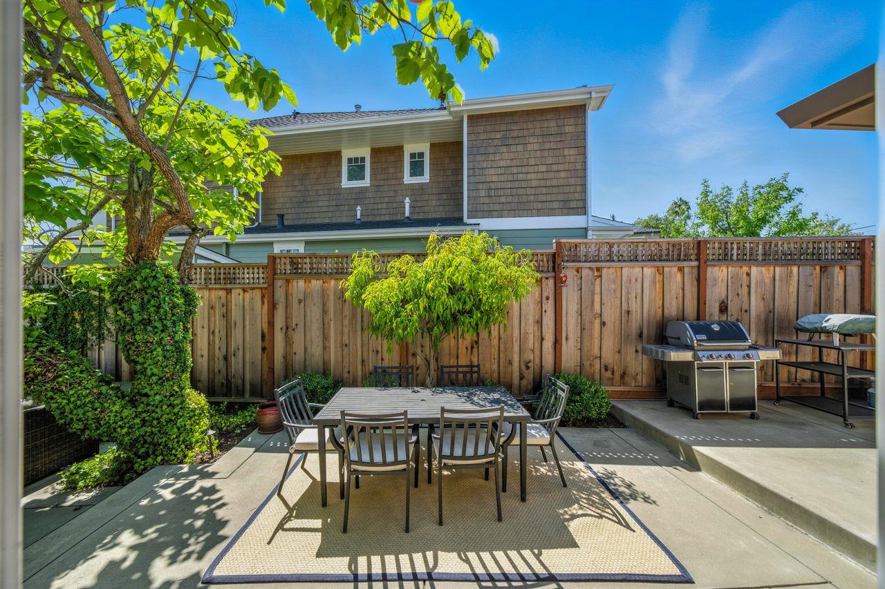 Detail Gallery Image 23 of 59 For 3 Northview Way, Redwood City,  CA 94062 - 3 Beds | 2 Baths