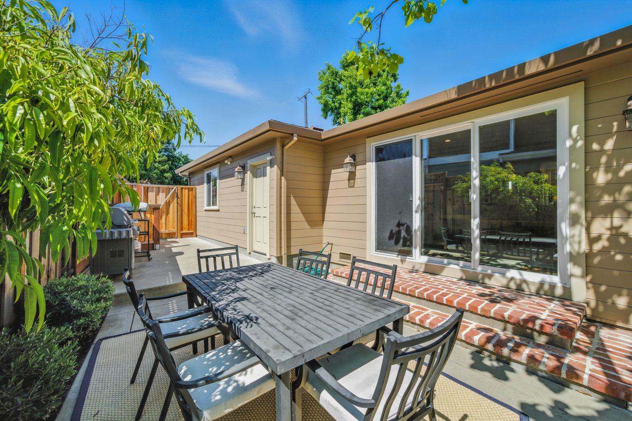 Detail Gallery Image 25 of 59 For 3 Northview Way, Redwood City,  CA 94062 - 3 Beds | 2 Baths