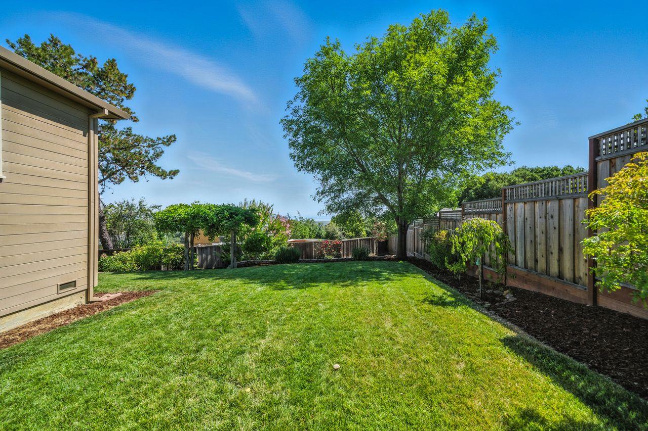 Detail Gallery Image 28 of 59 For 3 Northview Way, Redwood City,  CA 94062 - 3 Beds | 2 Baths