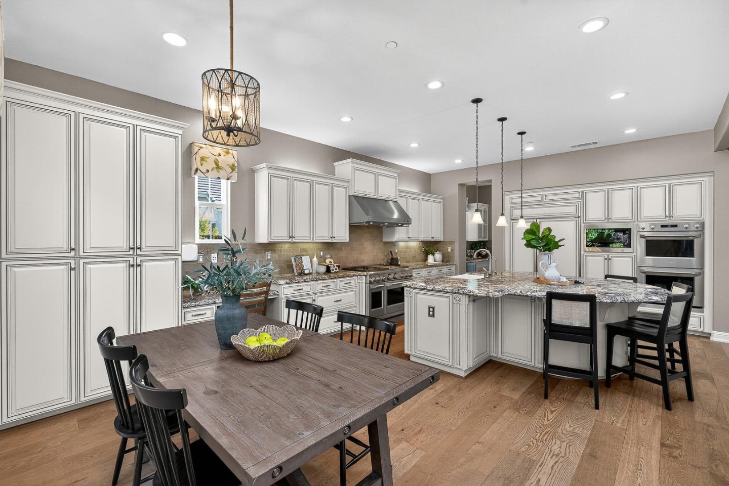 Detail Gallery Image 12 of 63 For 1730 Ventura Dr, Morgan Hill,  CA 95037 - 4 Beds | 3/1 Baths