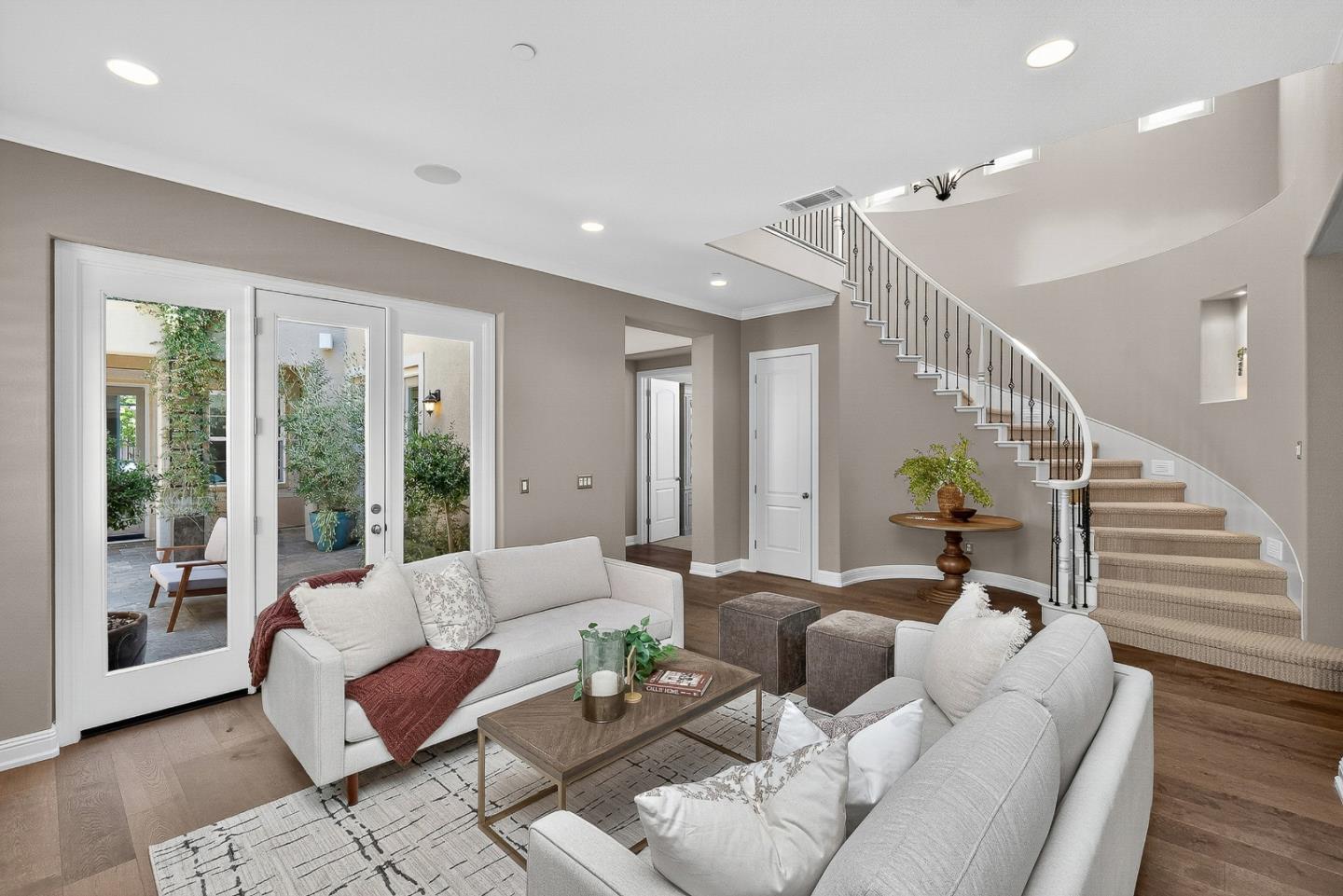 Detail Gallery Image 18 of 63 For 1730 Ventura Dr, Morgan Hill,  CA 95037 - 4 Beds | 3/1 Baths