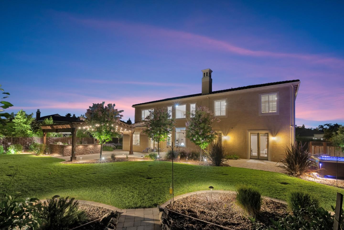 Detail Gallery Image 4 of 63 For 1730 Ventura Dr, Morgan Hill,  CA 95037 - 4 Beds | 3/1 Baths