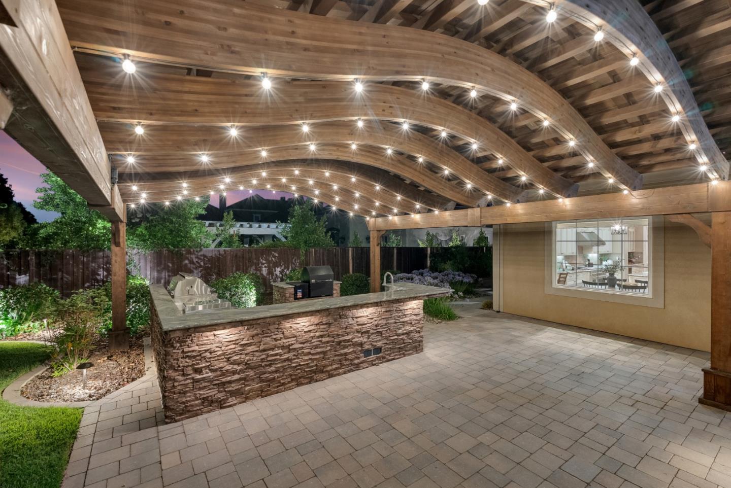Detail Gallery Image 5 of 63 For 1730 Ventura Dr, Morgan Hill,  CA 95037 - 4 Beds | 3/1 Baths
