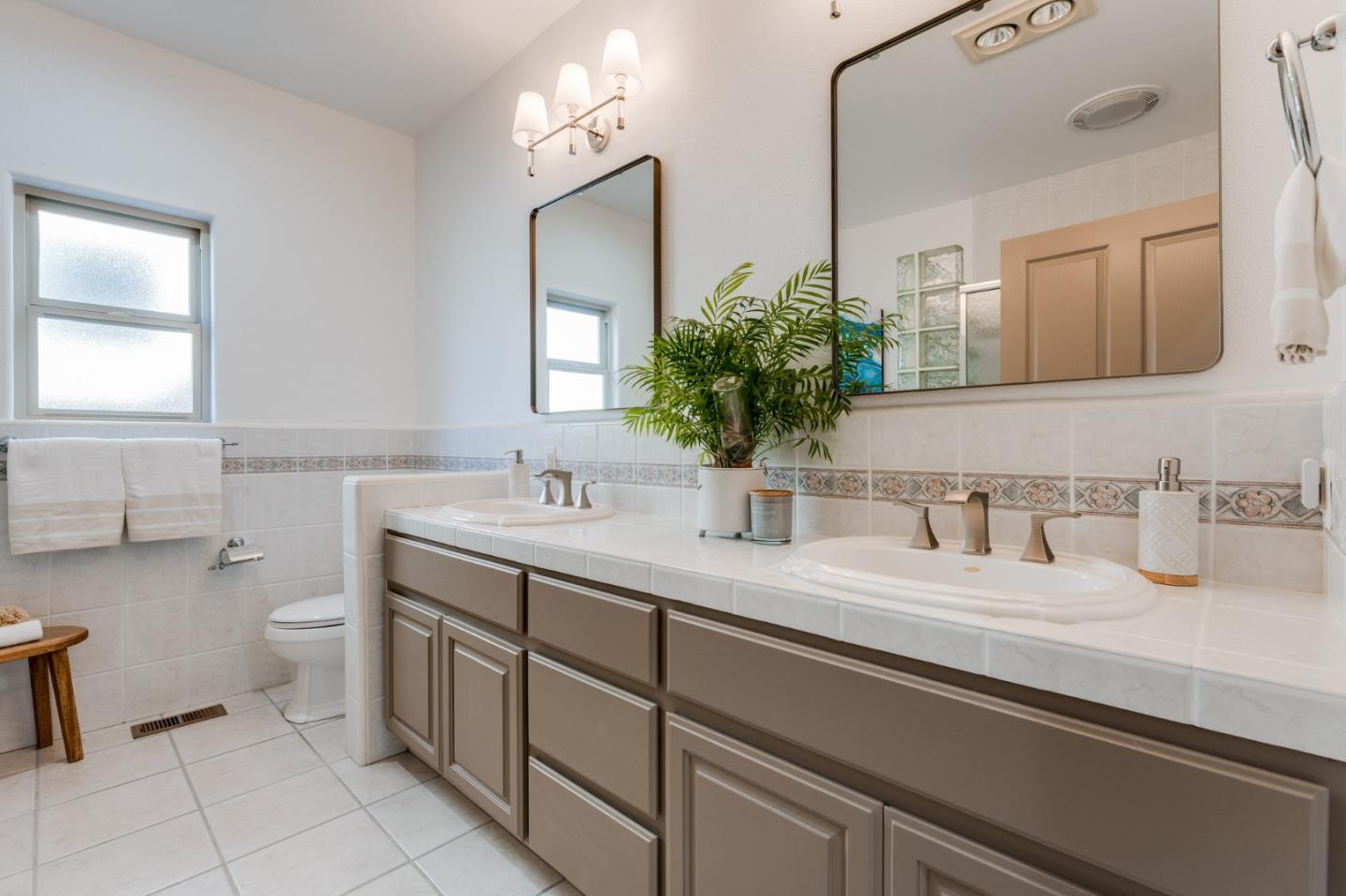 Detail Gallery Image 43 of 70 For 641 Bayview Dr, Aptos,  CA 95003 - 3 Beds | 2/1 Baths