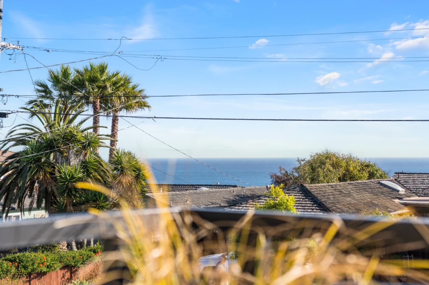 Detail Gallery Image 9 of 70 For 641 Bayview Dr, Aptos,  CA 95003 - 3 Beds | 2/1 Baths
