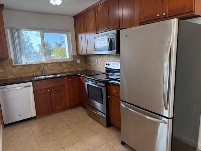 Detail Gallery Image 5 of 12 For 467 Clinton St #10,  Redwood City,  CA 94062 - 2 Beds | 1 Baths